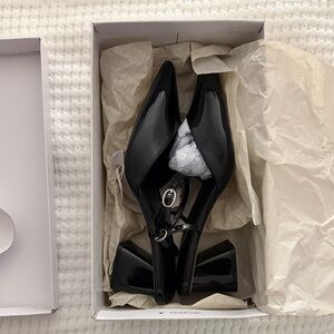 Marc Fisher Black Patent Heels Lakely